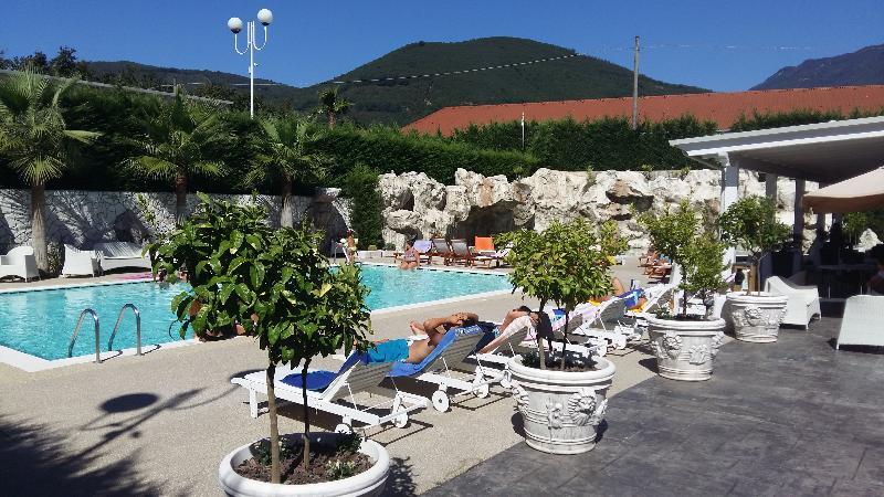 Monteforte Irpino Virginia Resort & Spa - Adults Only מראה חיצוני תמונה