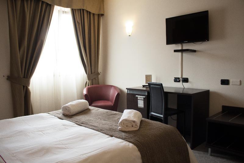 Monteforte Irpino Virginia Resort & Spa - Adults Only מראה חיצוני תמונה